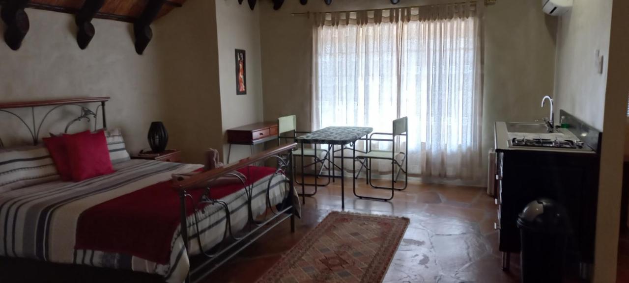 Roidina Safari Lodge أومارورو المظهر الخارجي الصورة